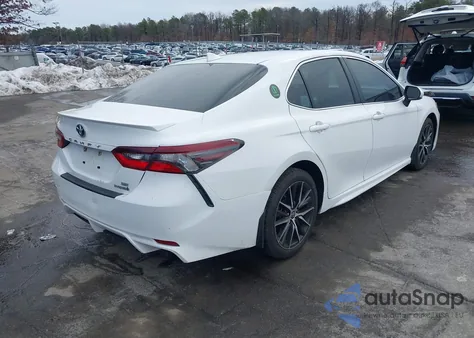 2022 Toyota Camry Se Hybrid z USA, uszkodzony, nr VIN 4T1G31AK7NU594559